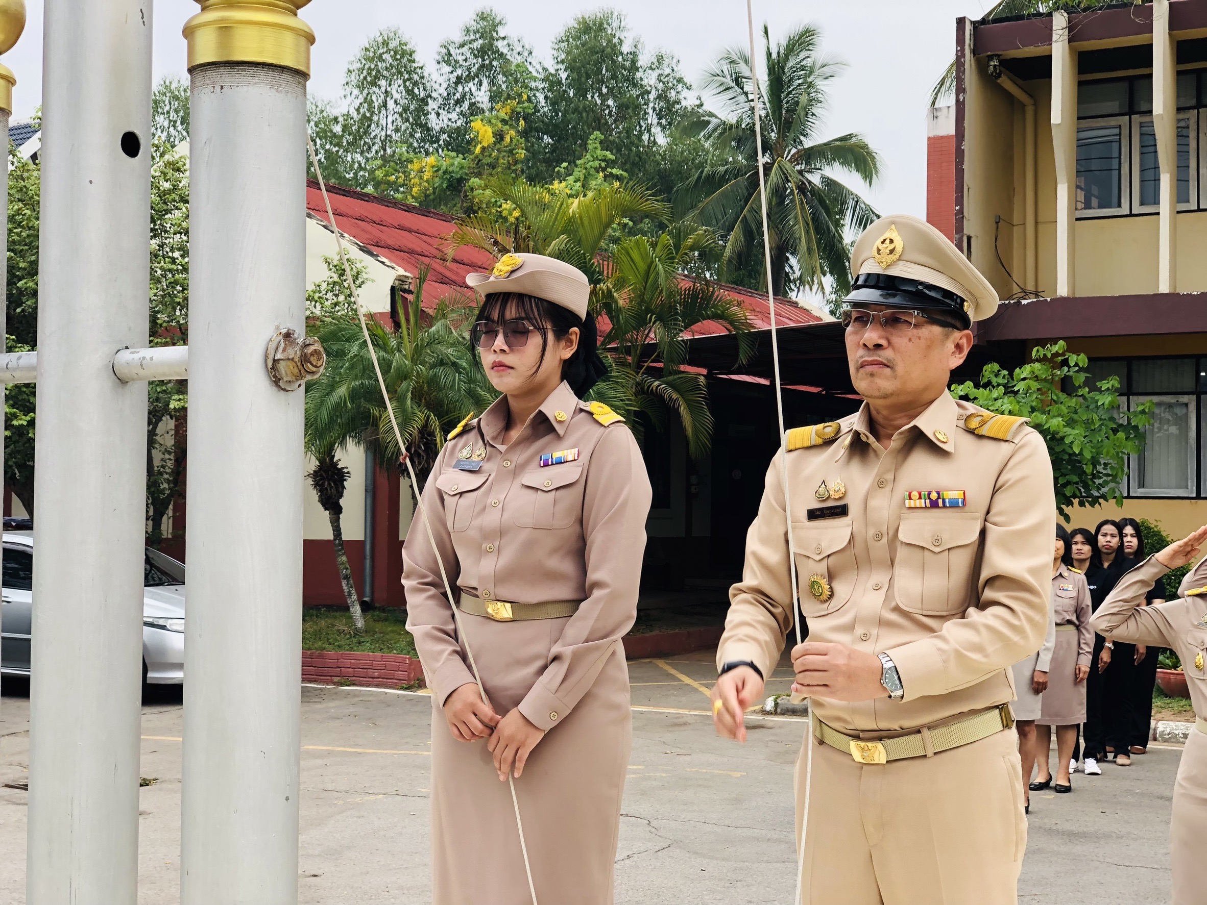 title - ส.ป.ก. อุดรธานี จัดกิจกรรมสร้างเสริมคุณธรรม นำข้าราชการสวดมนต์และร้องเพลงจำขึ้นใจ น้อมรำลึกหน้าที่ข้าราชการที่ดี